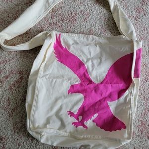 America Eagle messenger bag, cream and pink
